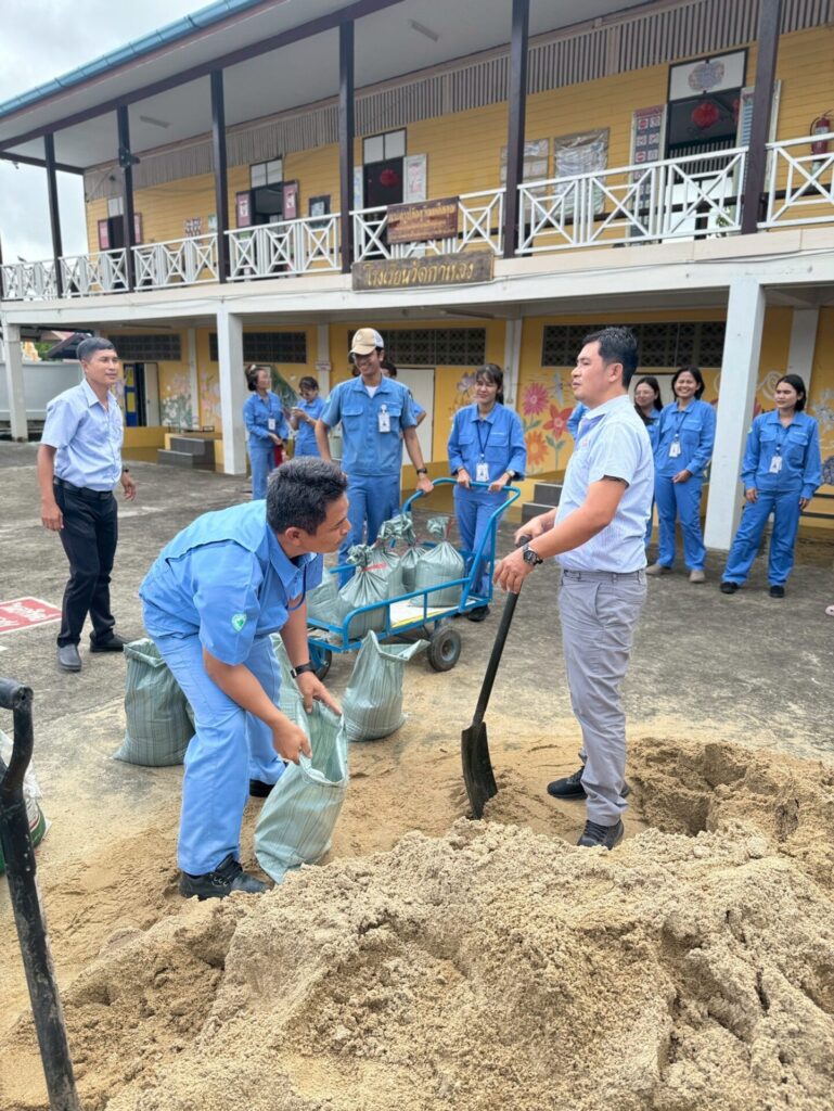 Csr 2025 ณ โรงเรียนวัดกาหลง บางบ่อ สมุทรปราการ (32)